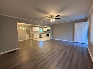 1576 Carolyn Dr, Stone Mountain, GA 30087