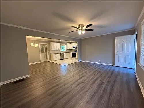 1576 Carolyn Dr Photo 1