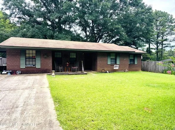 102 Chatwin St, Kosciusko, MS 39090
