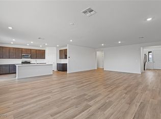 3055 Magnolia Ave, Las Vegas, NV 89108