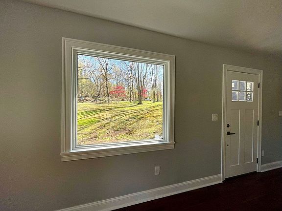 Living Room / Front Door