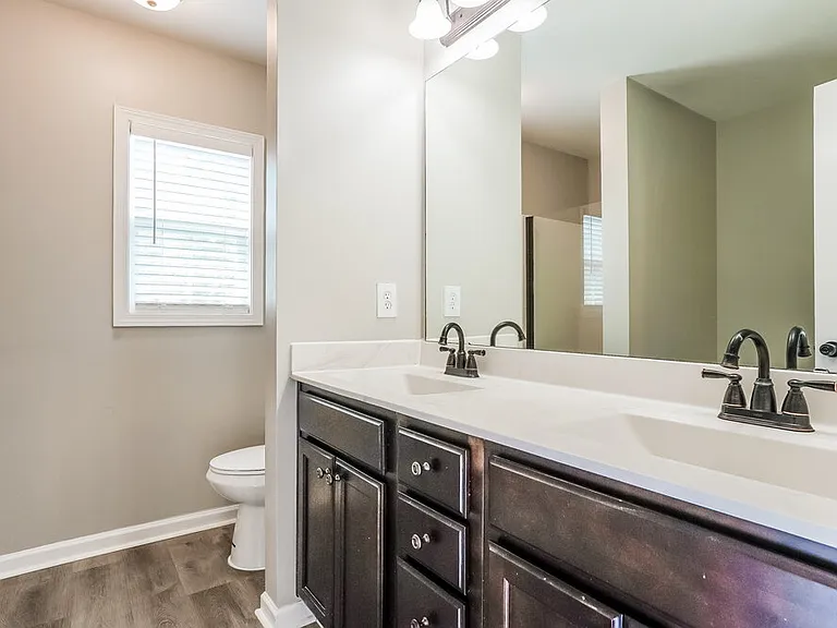 332 Chamberlain Dr — Photo 14