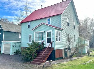 57423 10th St, Calumet, MI 49913