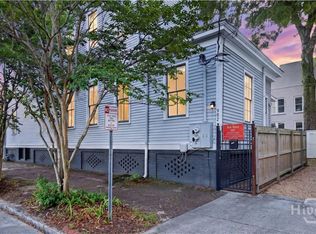 902 Barnard St, Savannah, GA 31401