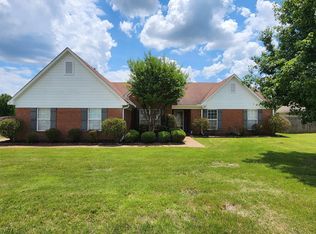 55 Grand Heights Dr, Memphis, TN 38109