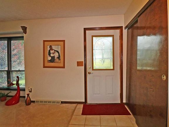 5th image of 6580 Schenk Ave