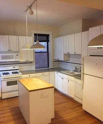 5th image of 1927 N Sheffield Ave