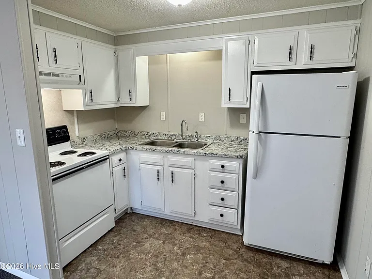 3603 Rose Rd #A — Photo 2