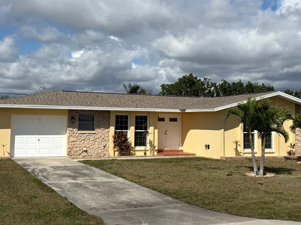 1011 SE 27th St #1, Cape Coral, FL 33904