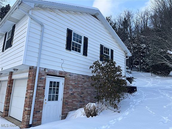 3rd image of 208 Ridgewood Blvd