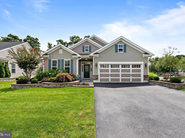 2 Charleston Ct, Little Egg Harbor, NJ 08087