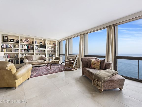 3rd image of 1240 N Lake Shore Dr APT 11A