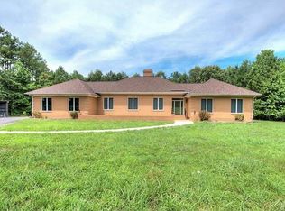 16288 Templeton Rd, Disputanta, VA 23842