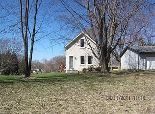 2915 Woodbridge St, Roseville, MN 55113