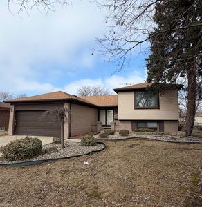 13227 Canterbury Dr, Sterling Heights, MI, 48312