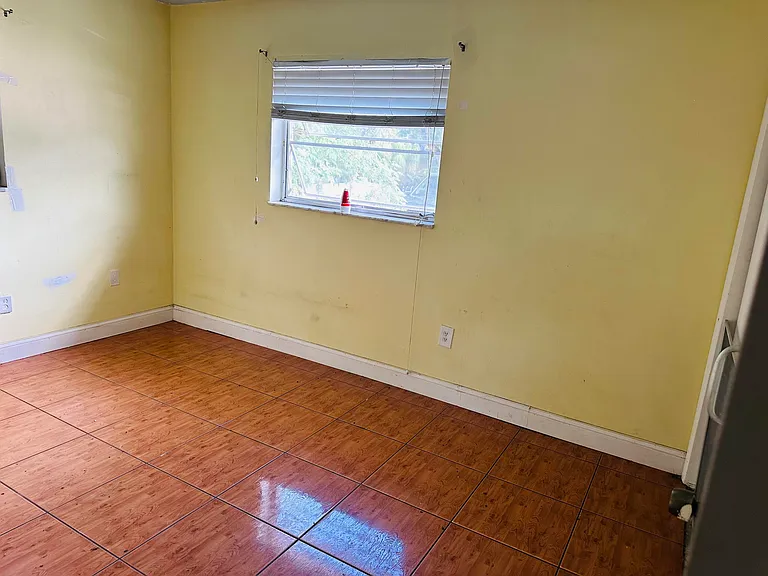 3893 Allison Ct — Photo 3