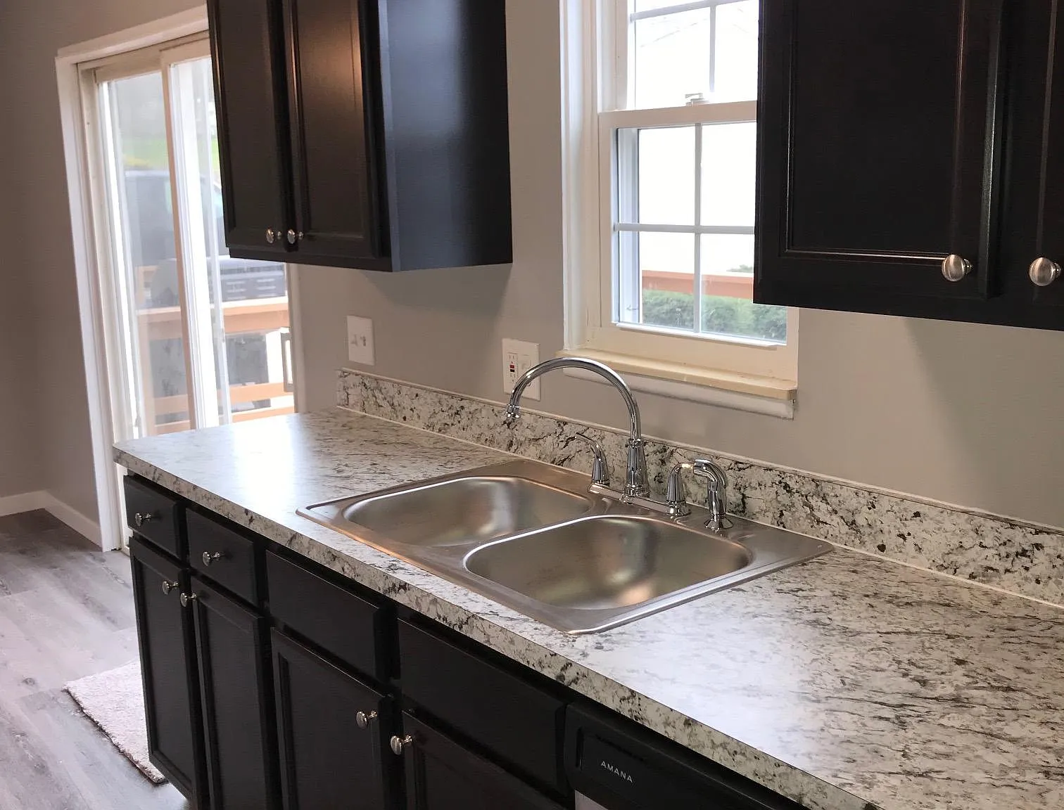 4 bed, 1.5 bath, 1500 sqft, $1,495 — Photo 3