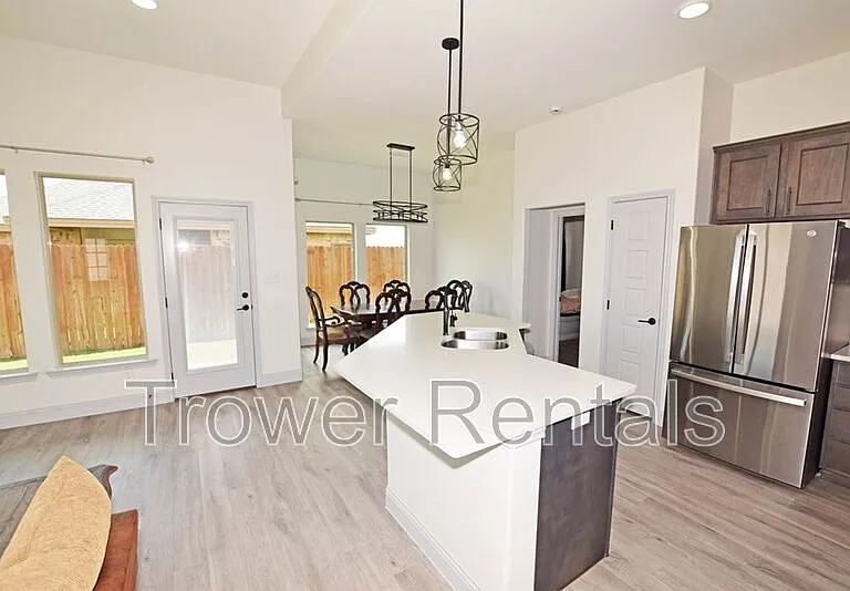 8650 Fortuna Ct — Photo 40