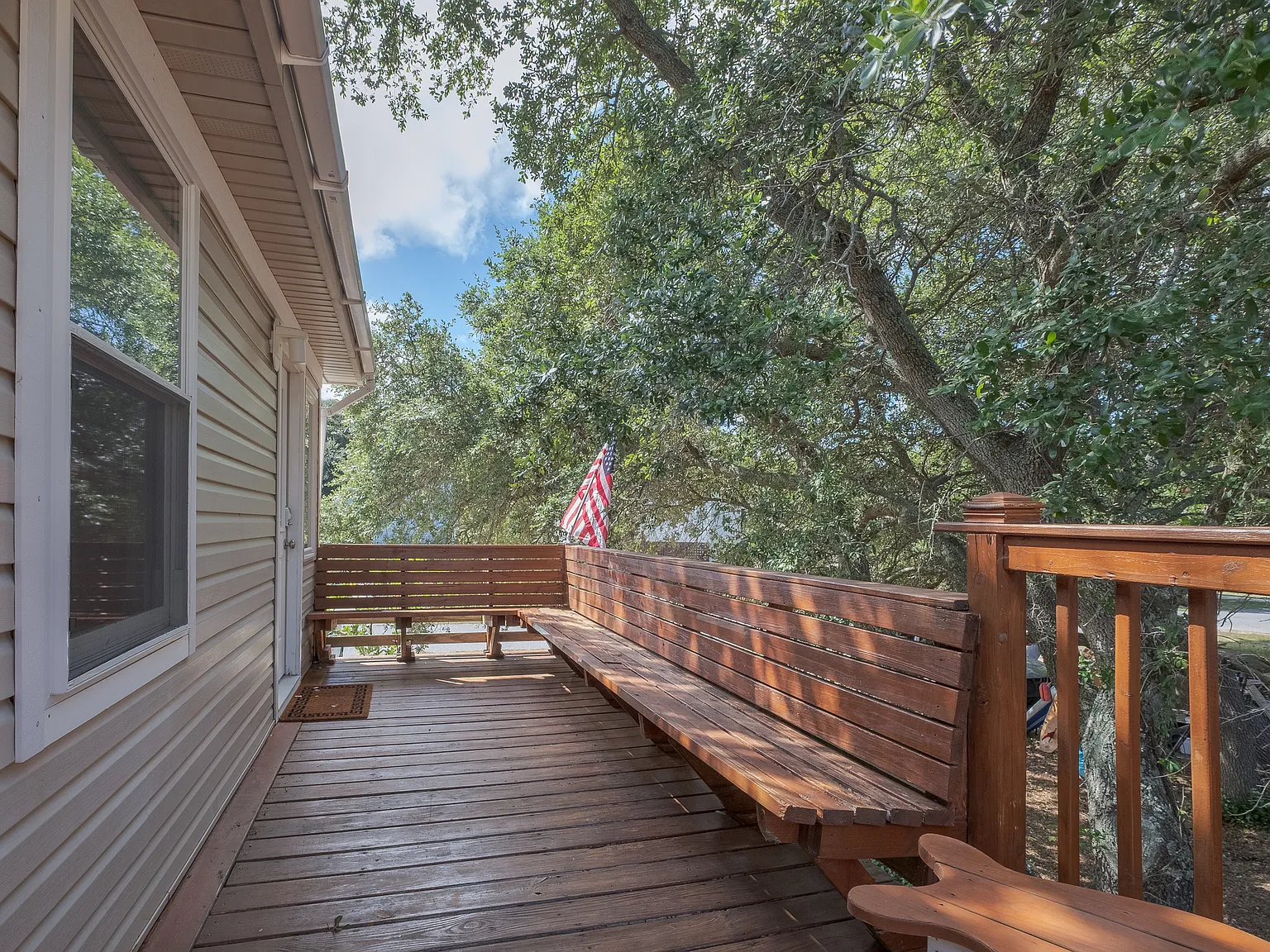 3 bed, 2.5 bath, 1820 sqft, $2,000 — Photo 4