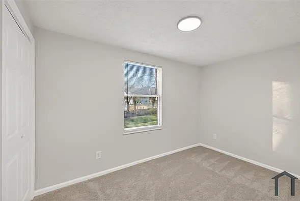 7321 Glenmont Dr — Photo 28