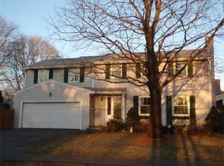 236 Parish Rd, Needham, MA 02494
