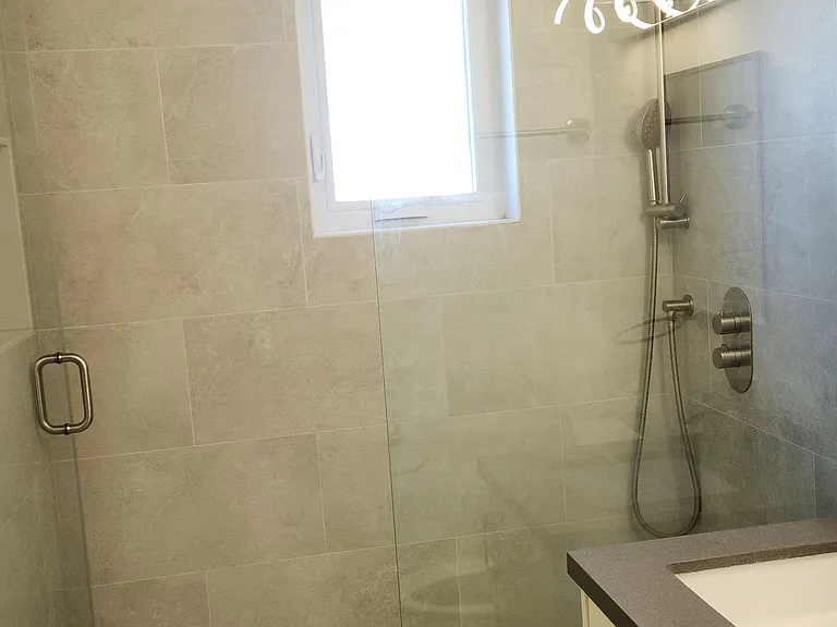 126 Olive Ave — Photo 12