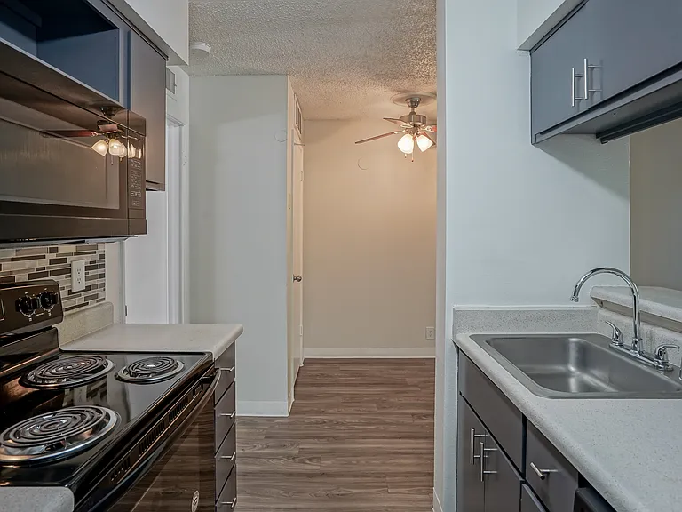 Full Appliance Package - Kitchen - Gold Interior