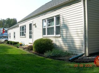 112 Braeburn Rd, East Longmeadow, MA 01028