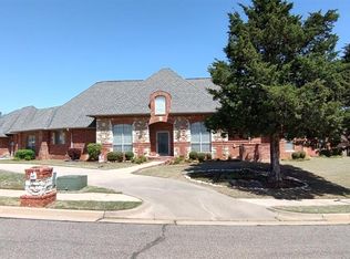 2201 Old Pond Rd, Edmond, OK 73034