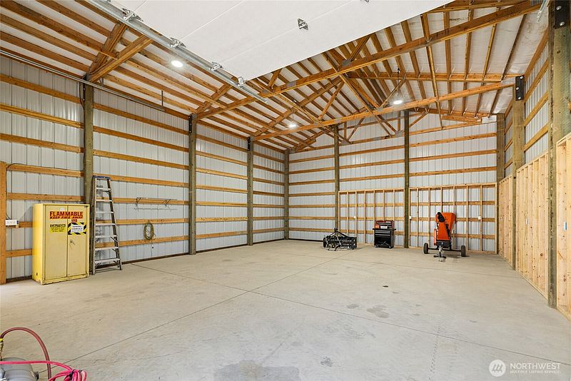 3rd image of 4281 Red Bridge Road