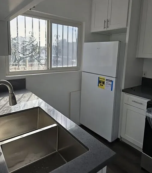 1028 N Ardmore Ave #C — Photo 2