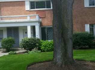 1602 Palmgren Dr, Glenview, IL