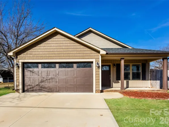 313 E 24th St, Kannapolis, NC 28083