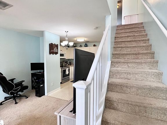 5th image of 91-1031 Kaimalie St APT 4A3
