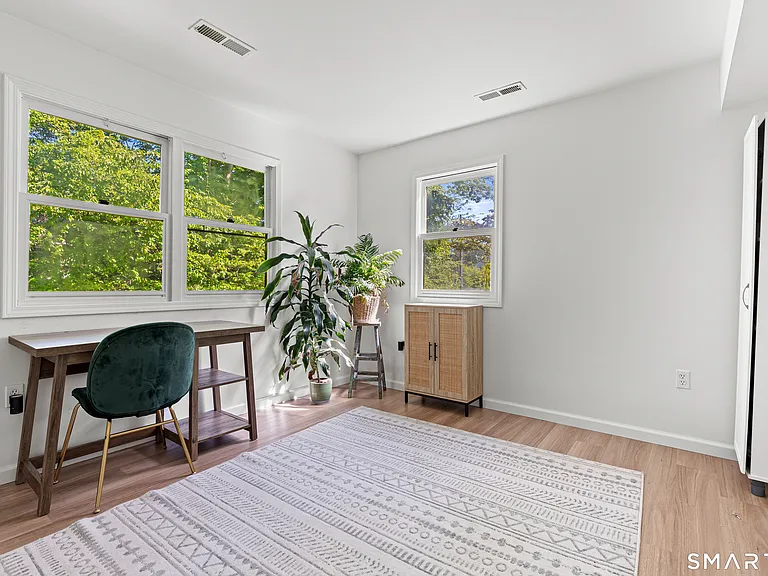 500 Glendale Ave #6 — Photo 6