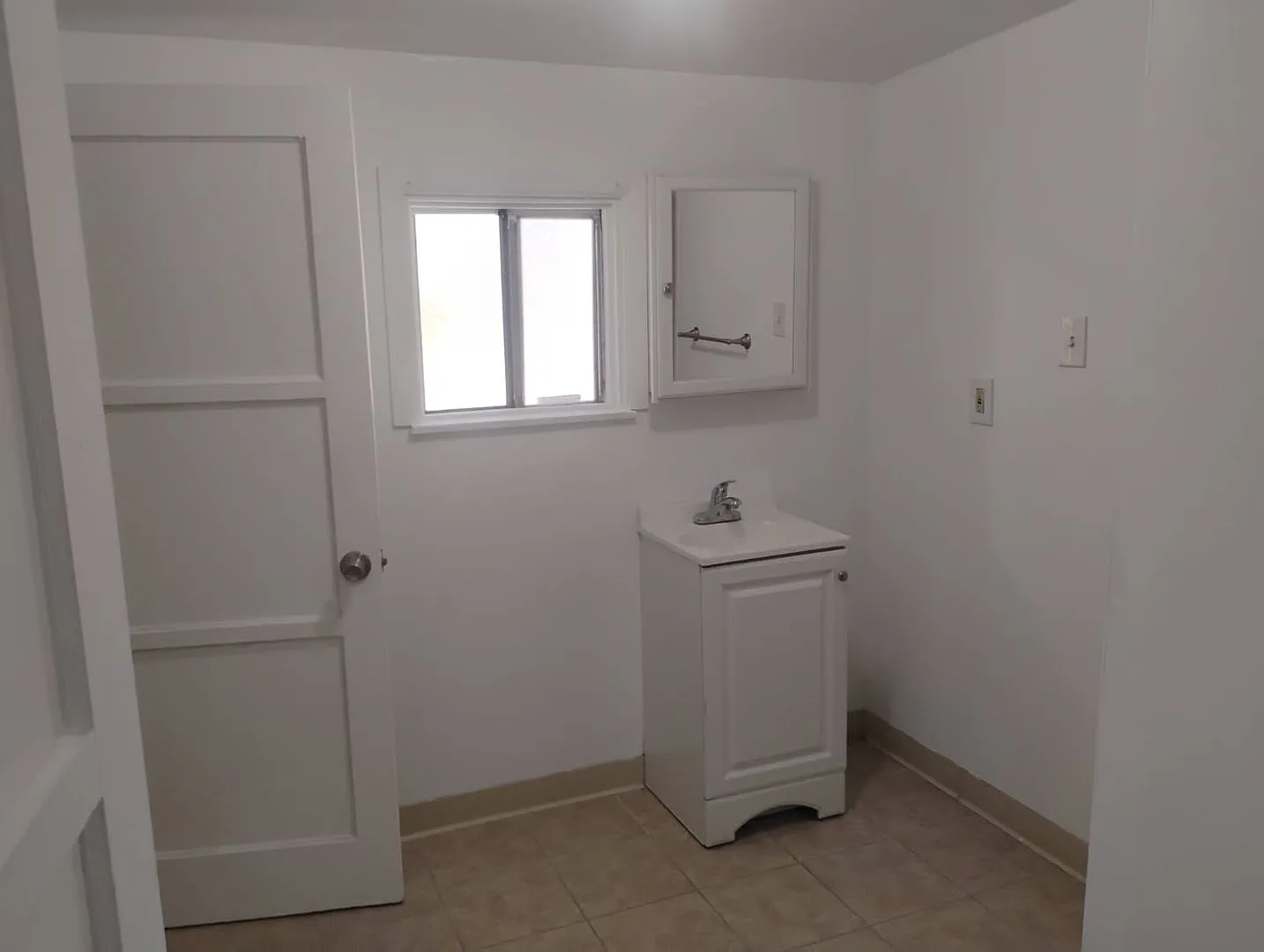 104, 106 & 106 1/2 Fishering Dr. — Photo 2