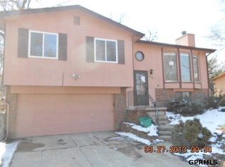 4861 Vernon Ave, Omaha, NE 68104