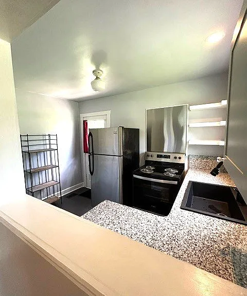 2911 Dobbs Ave — Photo 13