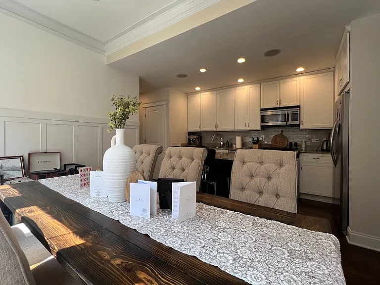 3647 N Wilton Ave #3 — Photo 14
