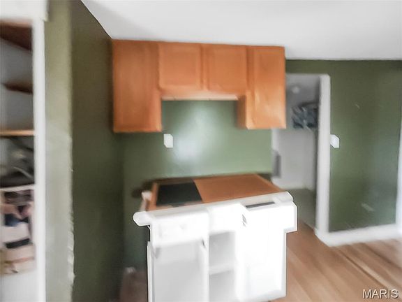 4th image of 209 Kennett St