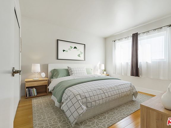 5th image of 1535 Granville Ave APT 205