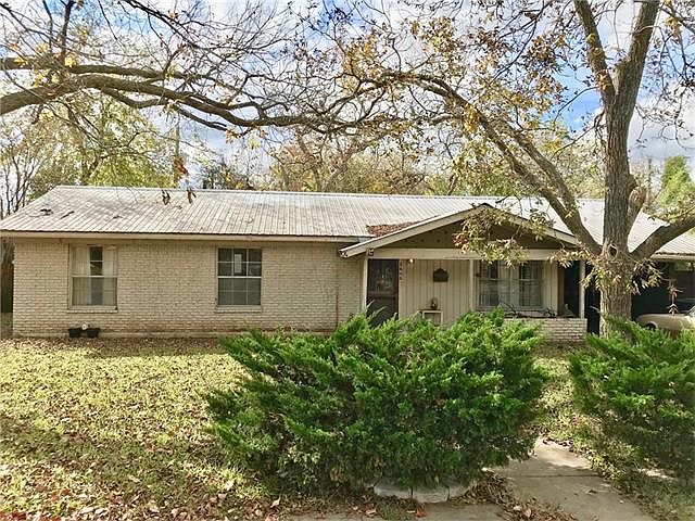 1st image of 1605 Forest Hill Dr