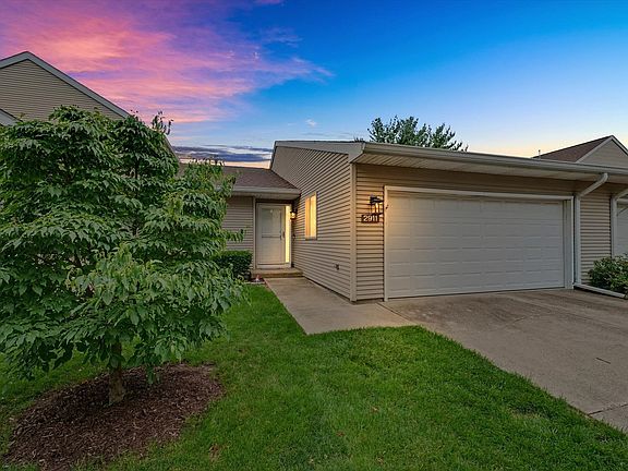 3rd image of 2911 Sierra Dr #2911