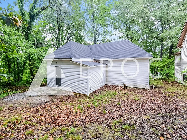 1114 Sharon St — Photo 14