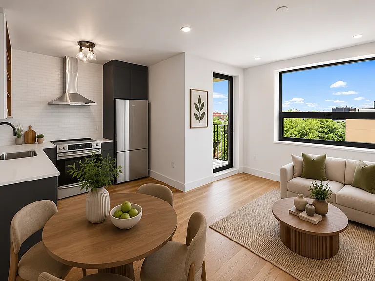 1192 Gates Ave #4B — Photo 1