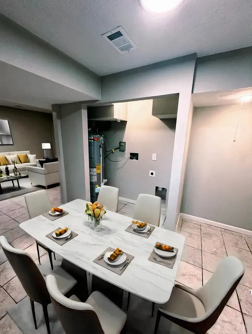 3622 Douglas Ave — Photo 4