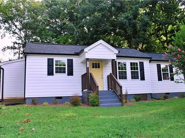 421 Webb St, Mebane, NC 27302