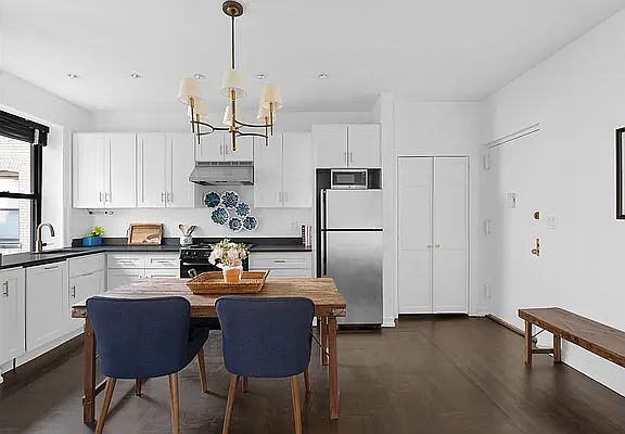 3rd image of 408 Saint Johns Pl APT 4F