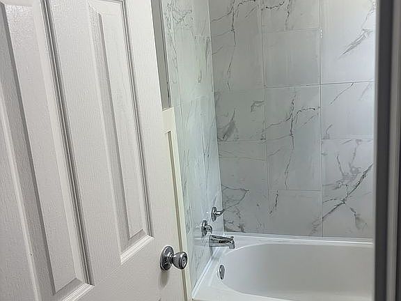 4th image of 461 Bluebird Ln