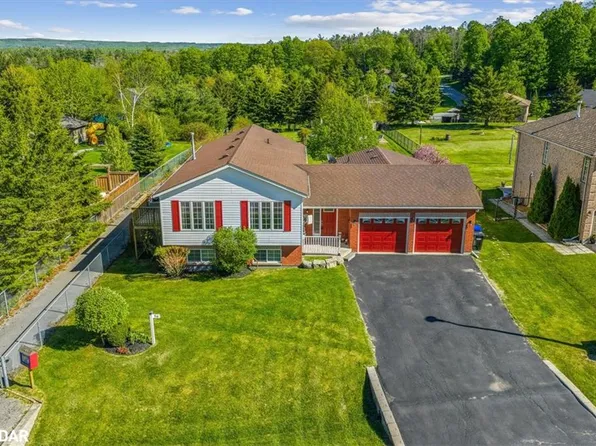 54 Marlow Cir, Springwater, ON L0L 1V0